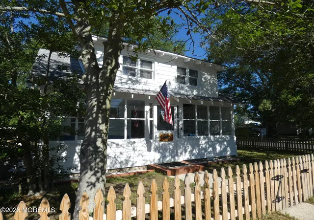 Photo 1 of Sale Pending at 220 Garfield Ave, Toms River, NJ 08753 | MLS# 22618286 | Listing updated on 2026-09-29