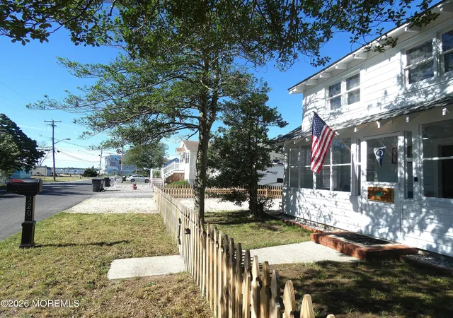 Photo 3 of Sale Pending at 220 Garfield Ave, Toms River, NJ 08753 | MLS# 22618286 | Listing updated on 2026-09-29