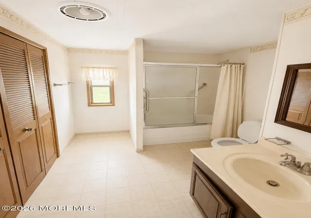 Photo 4 of Manufactured home for sale at 4 Wren Ct, Whiting, NJ 08759 | MLS# 22618769 | Listing updated on 2026-08-20