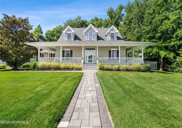 Homes for sale in Matawan, NJ | 24 Kerr Ln, Matawan, NJ 07747 | MLS# 22618583