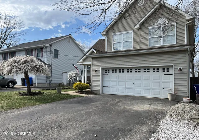 3rd image of 117 Messenger St, Toms River, NJ 08753 | MLS# 22618303