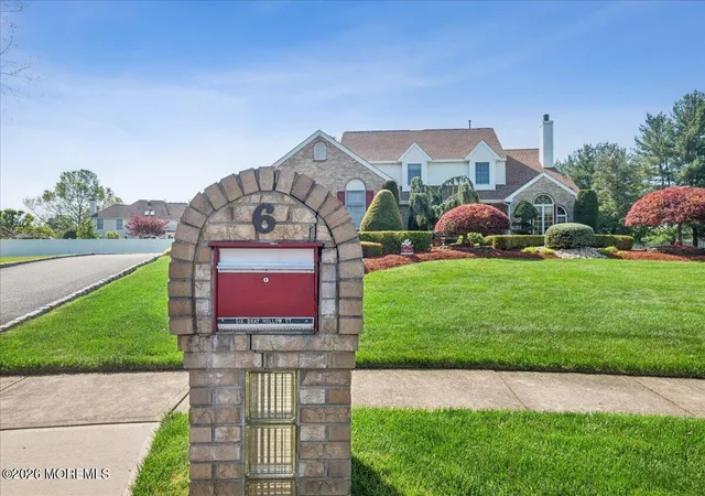 2nd image of 6 Bray Hollow Ct, Freehold, NJ 07728 | MLS# 22618367