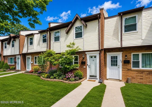 2nd image of 1352 Isabella Ct, Brick, NJ 08724 | MLS# 22618738