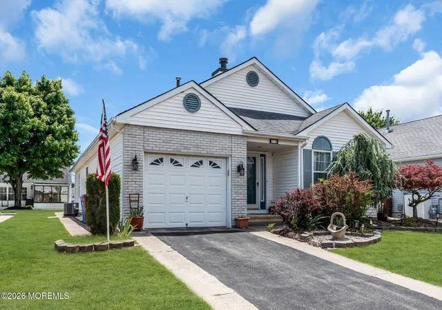 3rd image of 12 Blackpool Wy, Toms River, NJ 08757 | MLS# 22618715