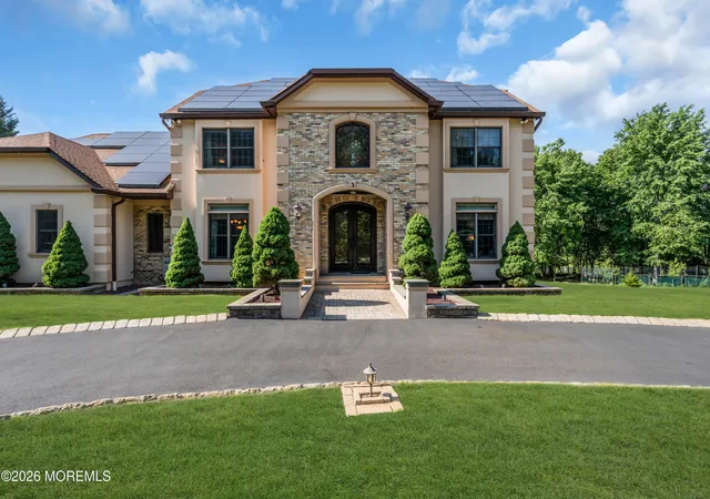 2nd image of 3 Chestnut Hill Dr, Manalapan, NJ 07726 | MLS# 22618370