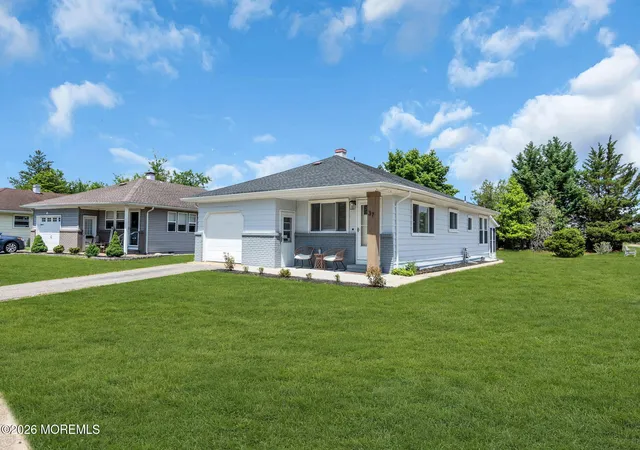 Homes for sale in Toms River, NJ | 37 Oranjestad St, Toms River, NJ 08757 | MLS# 22618627