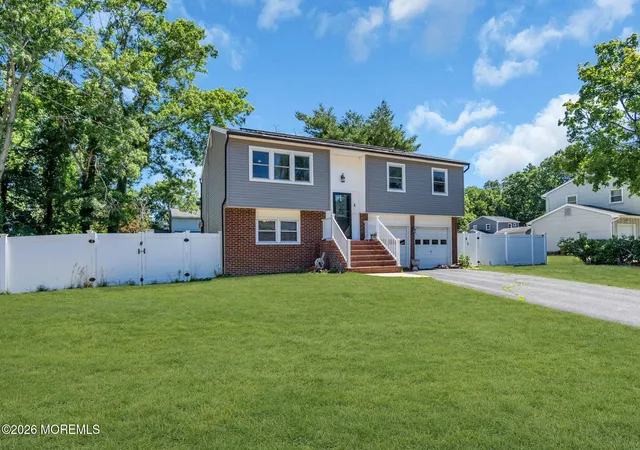 Homes for sale in Bayville, NJ | 3 Widgeon Dr, Bayville, NJ 08721 | MLS# 22618361