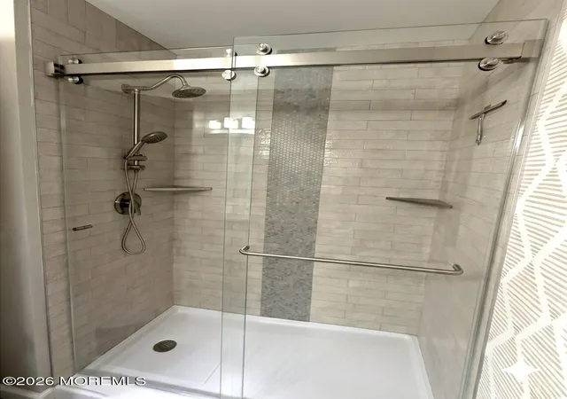 17th image of 28 Dutch Ct #272, Holmdel, NJ 07733 | MLS# 22618371