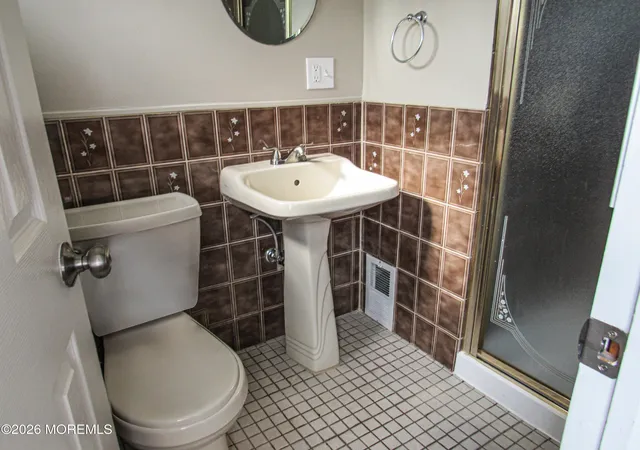 5th image of 1000 Dove St, Toms River, NJ 08753 | MLS# 22618374