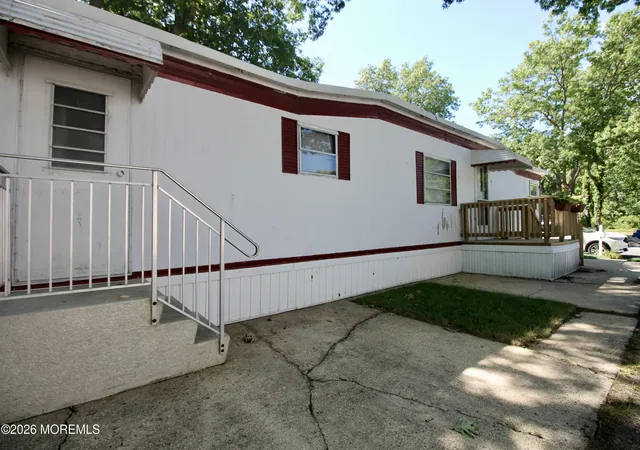 Homes for sale in Toms River, NJ | 406 Roberts Rd, Toms River, NJ 08755 | MLS# 22618535