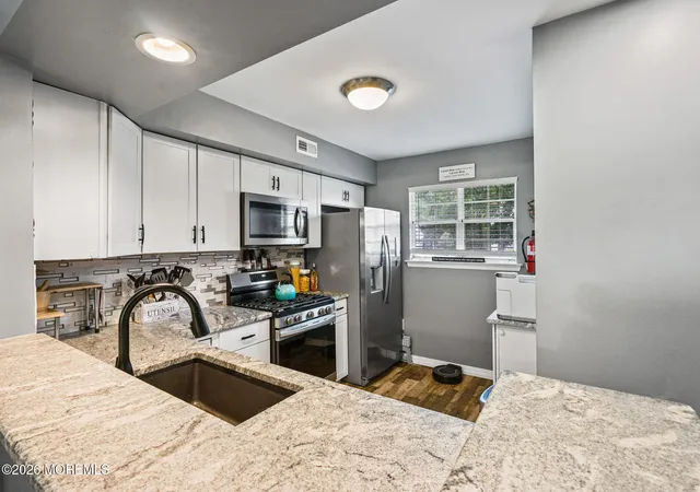 4th image of 775 Darlington Dr, Old Bridge, NJ 08857