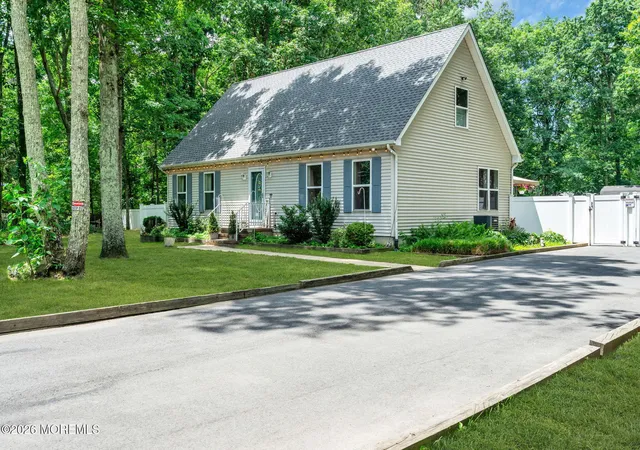 1st image of 9 Walter Dr, Jackson, NJ 08527 | MLS# 22618605