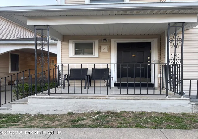 Photo 1 of Sale Pending at 7 Windsor Ct, Lakewood, NJ 08701 | MLS# 22618644 | Listing updated on 2026-08-11