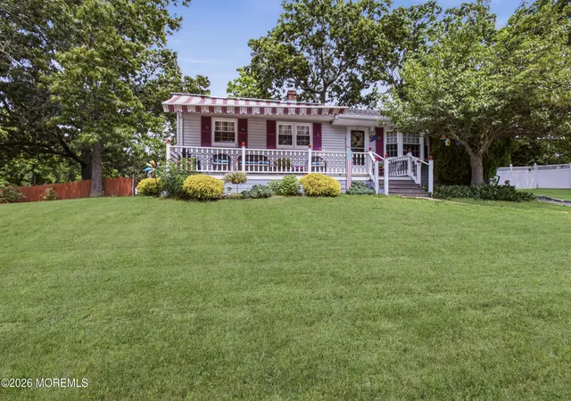 2nd image of 4 Roosevelt Ter, Howell, NJ 07731 | MLS# 22618530