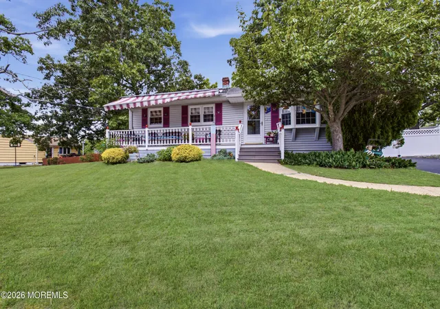 Photo 3 of Single family home for sale at 4 Roosevelt Ter, Howell, NJ 07731 | MLS# 22618530 | Listing updated on 2026-09-15