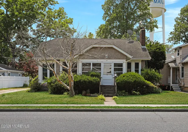 Homes for sale in Manasquan, NJ | 15 Lakewood Rd, Manasquan, NJ 08736 | MLS# 22618591