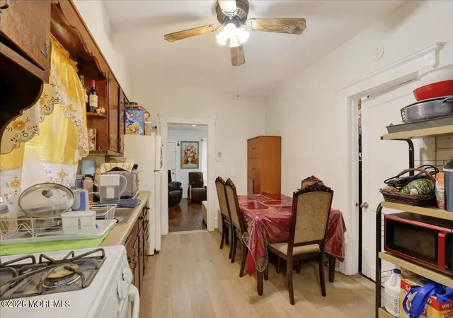 Listing Photo 4 - Condo for sale in building located at 72 Pulaski Ave, Carteret, NJ 07008