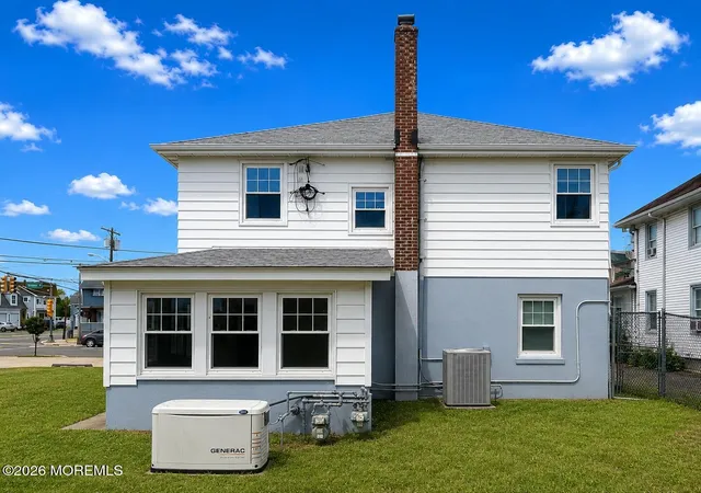 Homes for sale in Keyport, NJ | 335 Maple Pl, Keyport, NJ 07735 | MLS# 22618603