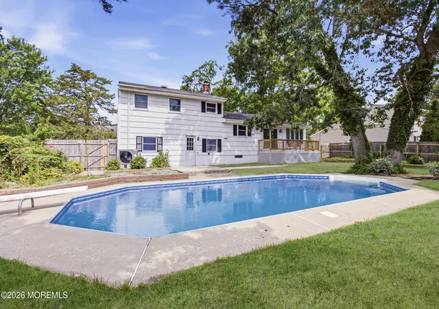 31st image of 17 Ridgewood Dr, Toms River, NJ 08755 | MLS# 22618963