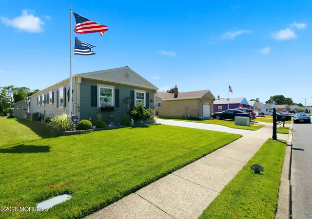 2nd image of 354 Port Royal Dr, Toms River, NJ 08757 | MLS# 22618712