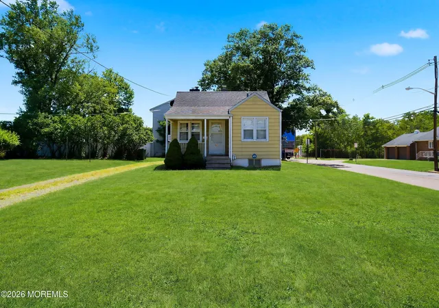 Photo 1 of Sale Pending at 350 Suttons Ln, Edison, NJ 08817 | MLS# 22618754 | Listing updated on 2026-09-30