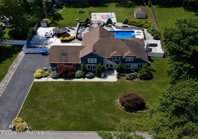 Photo 3 of Sale Pending at 1908 Kenilworth Ct, Toms River, NJ 08753 | MLS# 22618780 | Listing updated on 2026-09-13