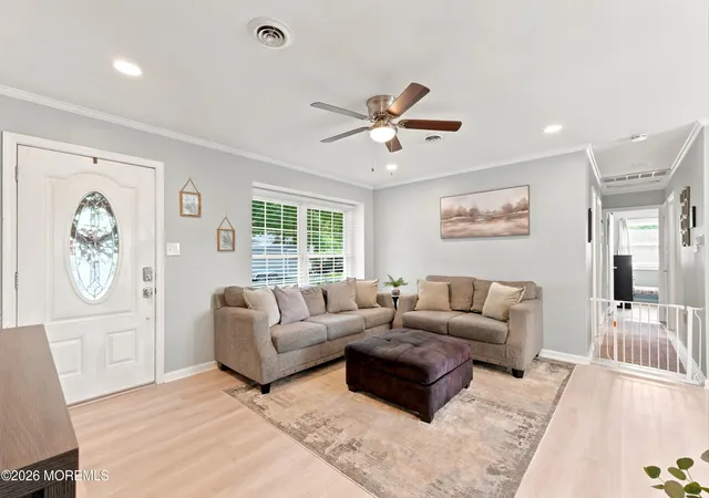 Homes for sale in Barnegat, NJ | 28 Aspen Cir, Barnegat, NJ 08005 | MLS# 22618791