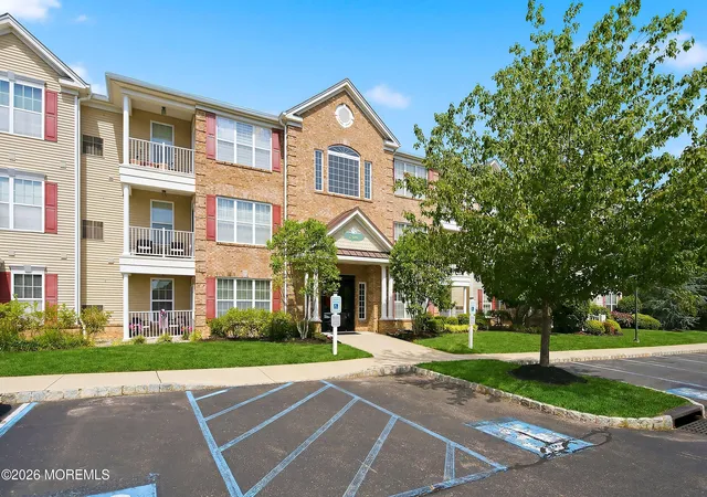 3rd image of 733 Amy Ct, Lakewood, NJ 08701 | MLS# 22618923