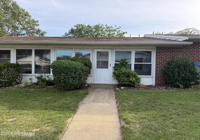 Homes for sale in Lakewood, NJ | 840c Inverness Ct, Lakewood, NJ 08701 | MLS# 22618809