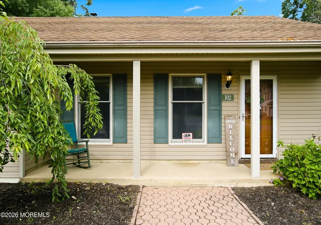 2nd image of 102 Susan Dr, Jackson, NJ 08527 | MLS# 22618878