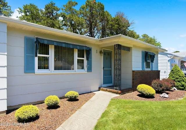 Homes for sale in Toms River, NJ | 1 Beaverbrook Dr, Toms River, NJ 08757 | MLS# 22619307
