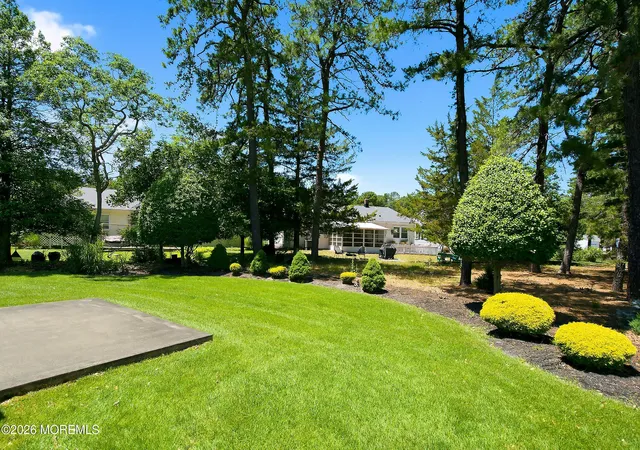 Homes for sale in Toms River, NJ | 1 Beaverbrook Dr, Toms River, NJ 08757 | MLS# 22619307