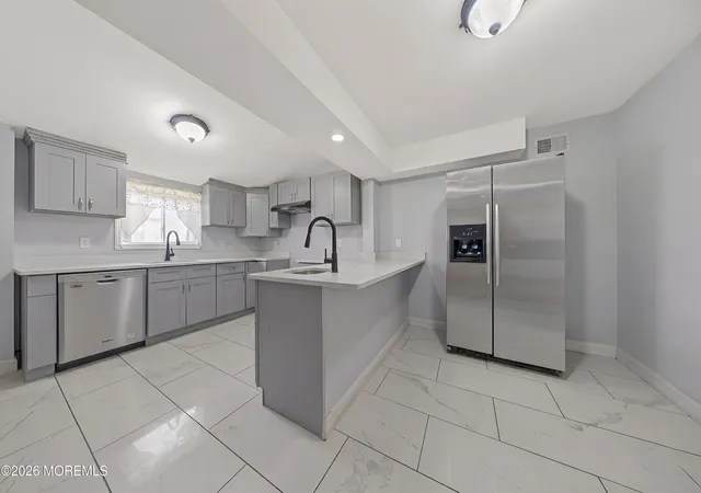 Photo 3 of Single family home for sale at 1114-1118 Magie Ave, Elizabeth, NJ 07208 | MLS# 22619103 | Listing updated on 2026-06-24