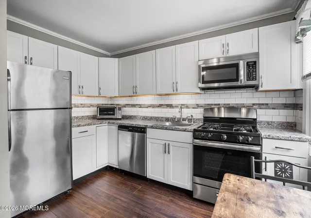 2nd image of 124 Belshaw Ave, Shrewsbury Twp, NJ 07724 | MLS# 22619063