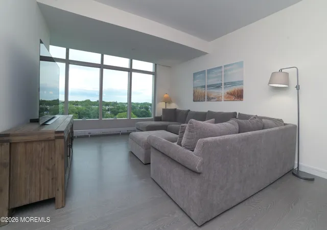 3rd image of 15 Morris Ave, Long Branch City, NJ 07740