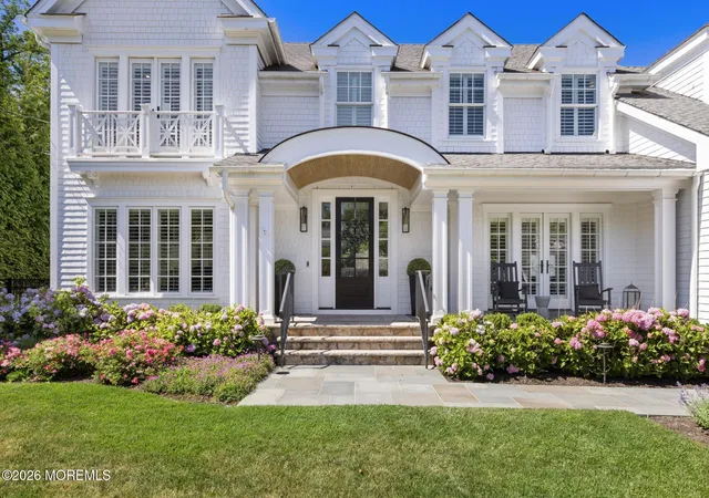 4th image of 8 Holly Tree Ln, Rumson, NJ 07760 | MLS# 22618924