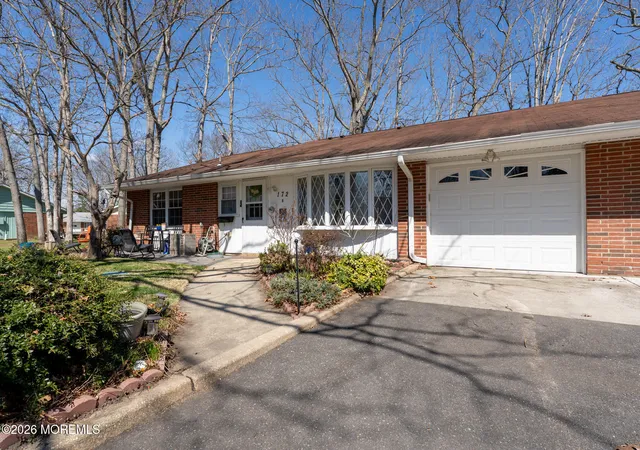 3rd image of 172B Sterling Ct, Lakewood, NJ 08701 | MLS# 22618899