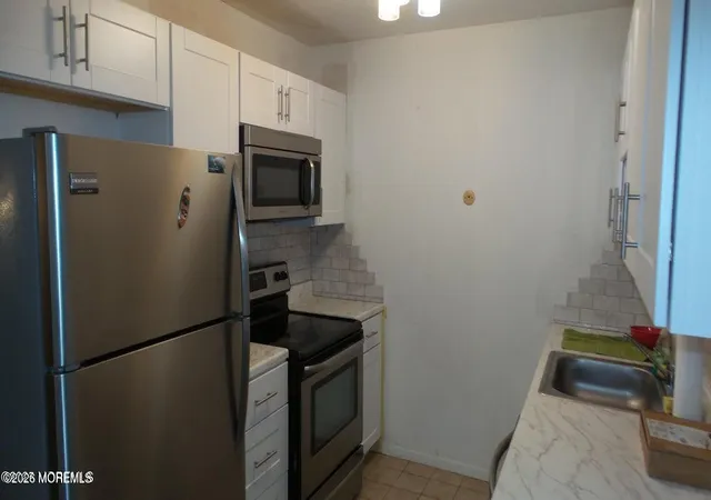 Homes for sale in Lakewood, NJ | 1246B Hamilton Ct #B, Lakewood, NJ 08701 | MLS# 22618906