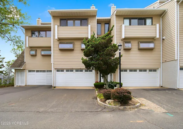 Homes for sale in Sea Bright, NJ | 1266 Ocean Ave #2, Sea Bright, NJ 07760 | MLS# 22618946