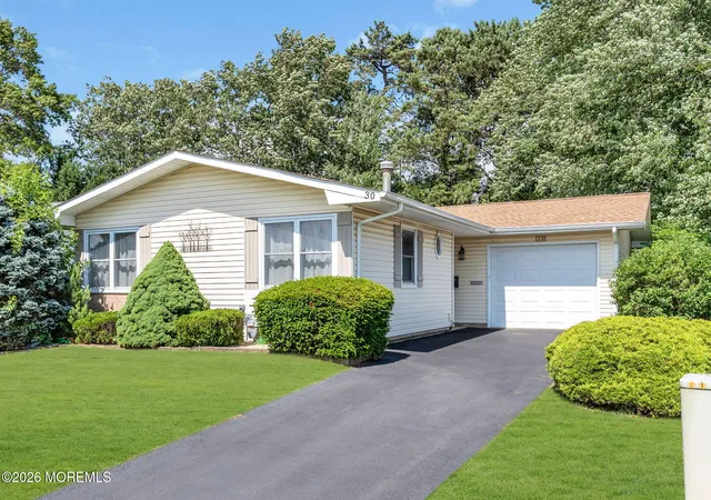Homes for sale in Brick, NJ | 30 Phillips Rd, Brick, NJ 08724 | MLS# 22619077