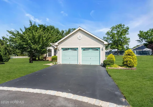 Homes for sale in Whiting, NJ | 3 Springer Ct, Whiting, NJ 08759 | MLS# 22619992
