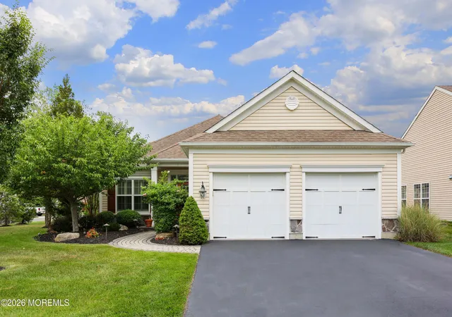 Homes for sale in Farmingdale, NJ | 1 E Chatsworth Ln, Farmingdale, NJ 07727 | MLS# 22619161