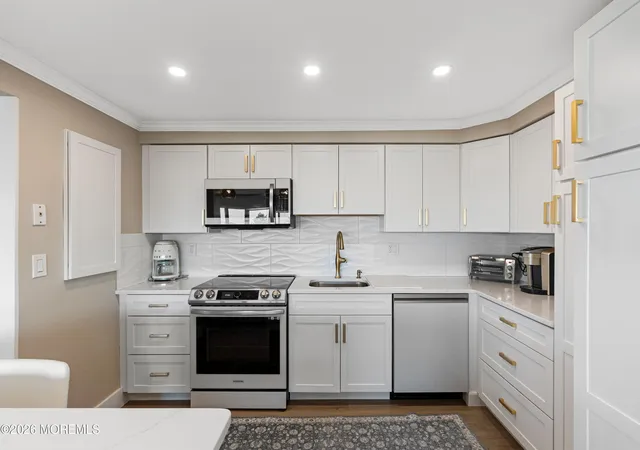 5th image of 45 Ocean Ave #3G, Monmouth Beach, NJ 07750 | MLS# 22619281