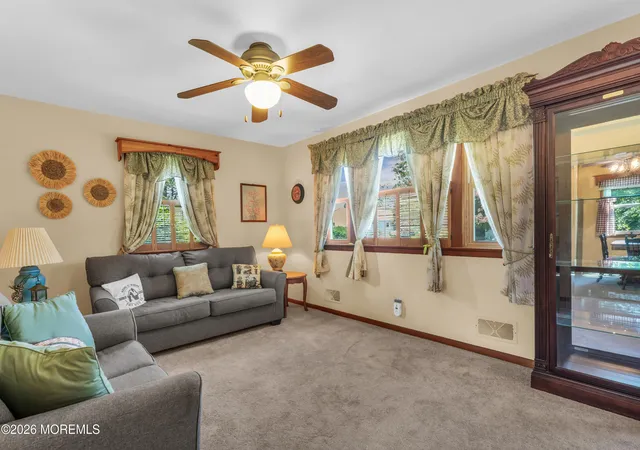 4th image of 614 Fisherman Pl, Brick, NJ 08724 | MLS# 22619083