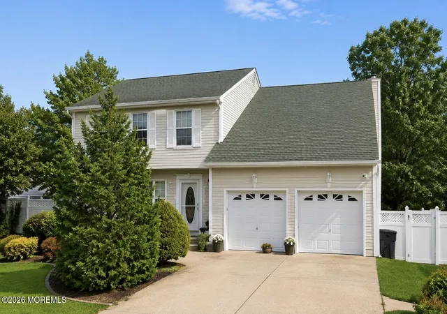 Homes for sale in Point Pleasant Boro, NJ | 2207 Herbertsville Rd, Point Pleasant Boro, NJ 08742 | MLS# 22619014