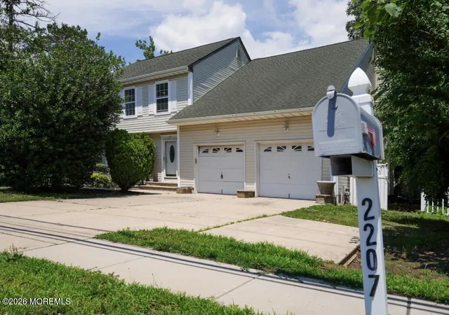 Homes for sale in Point Pleasant Boro, NJ | 2207 Herbertsville Rd, Point Pleasant Boro, NJ 08742 | MLS# 22619014