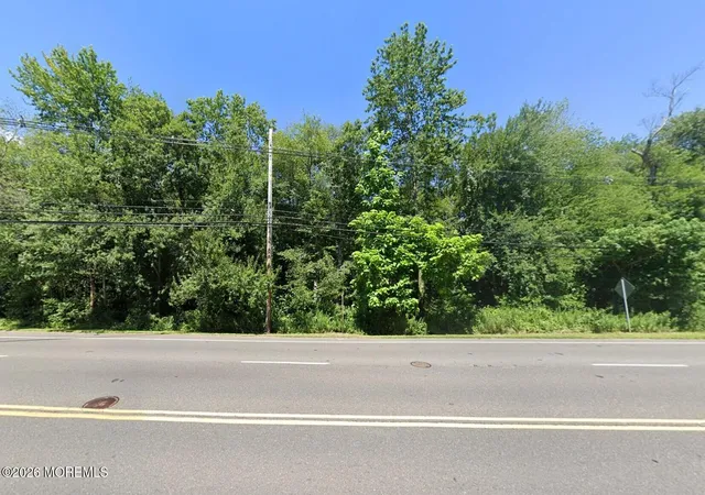 2nd image of 1620 Ridgeway Rd, Toms River, NJ 08757 | MLS# 22619013