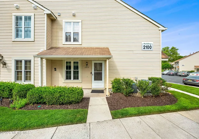 3rd image of 2101A Sedgefield Dr #2101, Mount Laurel, NJ 08054 | MLS# 22620878