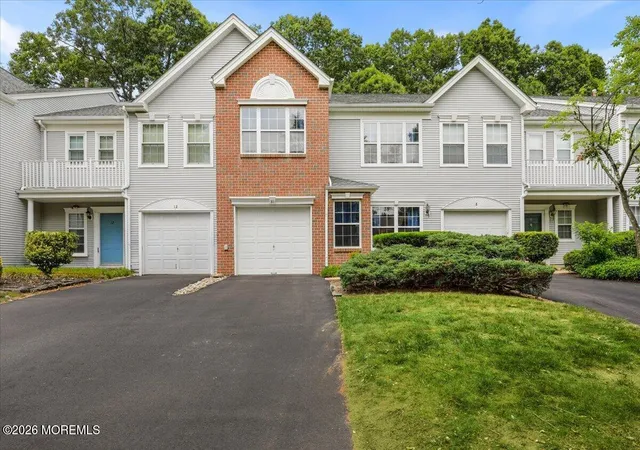 3rd image of 10 Pennsbury Wy, East Brunswick, NJ 08816 | MLS# 22619150