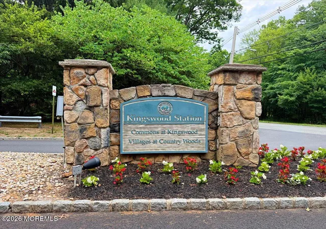 46th image of 10 Pennsbury Wy, East Brunswick, NJ 08816 | MLS# 22619150